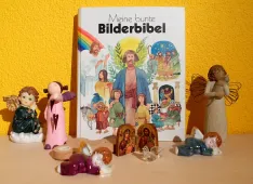 Kinderbibel mit Engeln (Foto: Erich Wegmann)